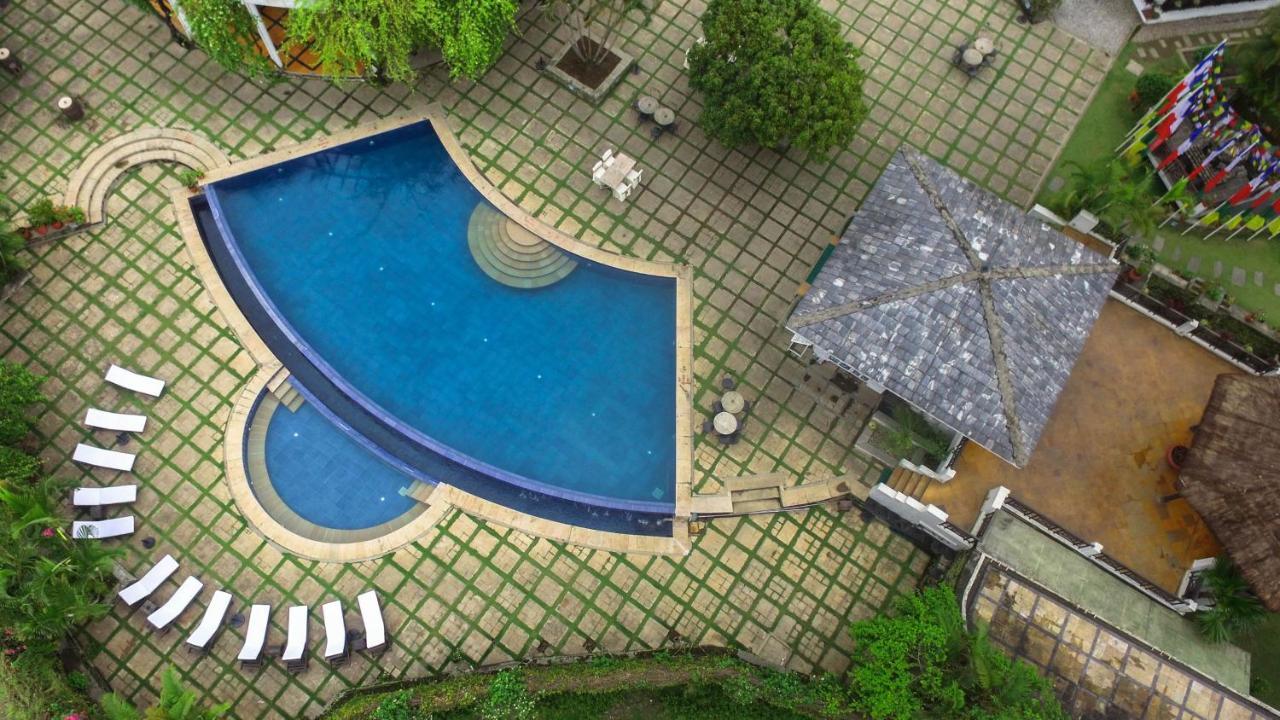 Shangri-La Village Resort, Pókhara Exteriér fotografie