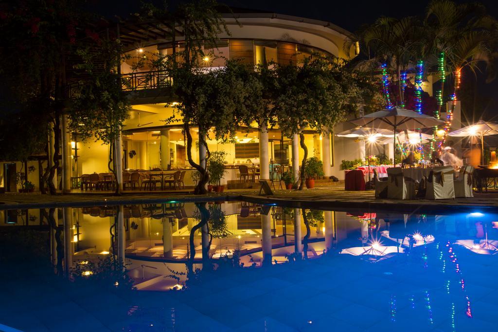Shangri-La Village Resort, Pókhara Exteriér fotografie