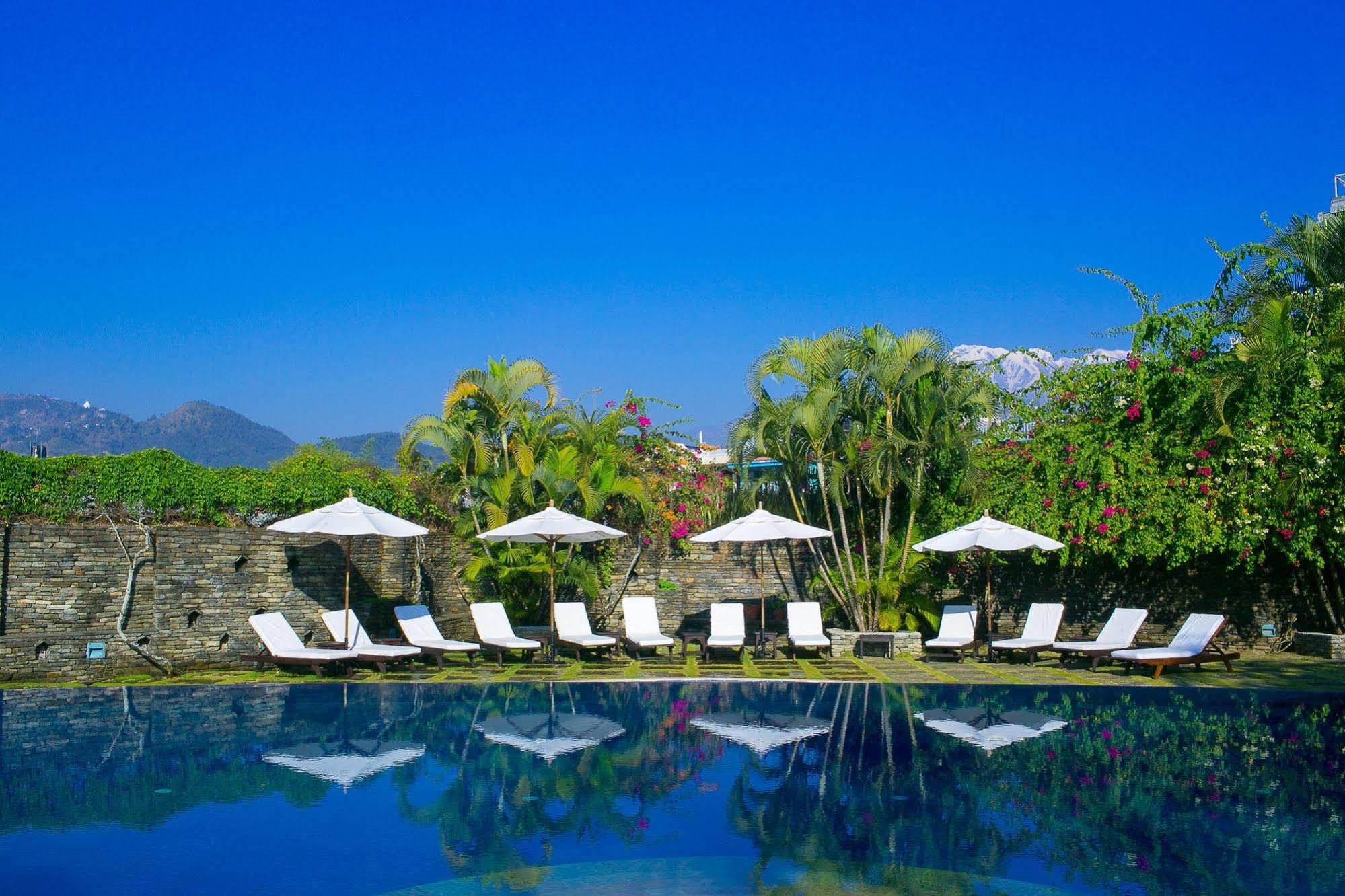 Shangri-La Village Resort, Pókhara Exteriér fotografie